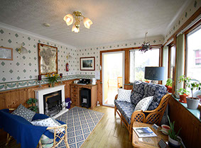 Grenitote Bed and Breakfast Accommodation guest lounge in Portree